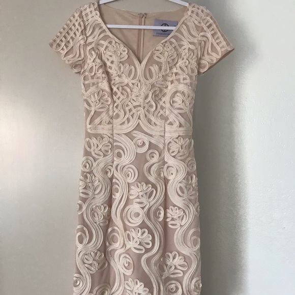 Dress - Picture 1 of 3